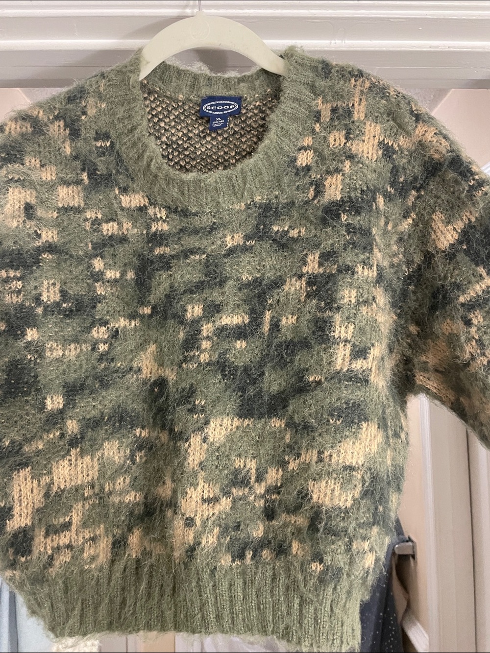 Scoop Fuzzy Crewneck Sweater in Olive & Cream
